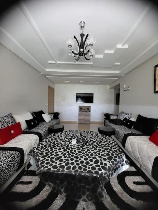 Rare Appartement De Vacances Tanger Eksteriør bilde